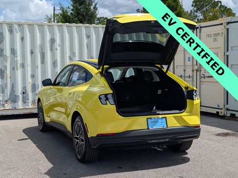 Used 2025 Ford Mustang Mach-E Premium RWD image 13