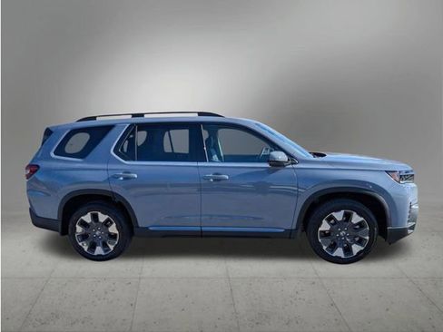 New 2026 Honda Pilot Touring image 6