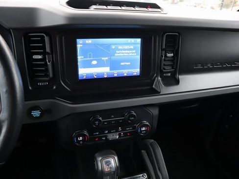 Used 2021 Ford Bronco Big Bend w/ Sasquatch Package image 30