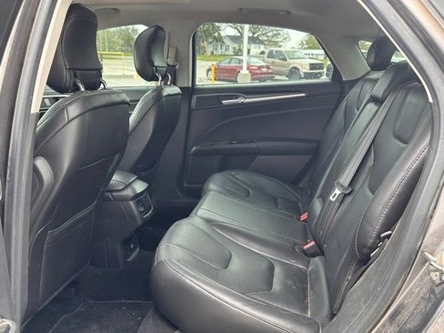 Used 2013 Ford Fusion Titanium FWD image 18