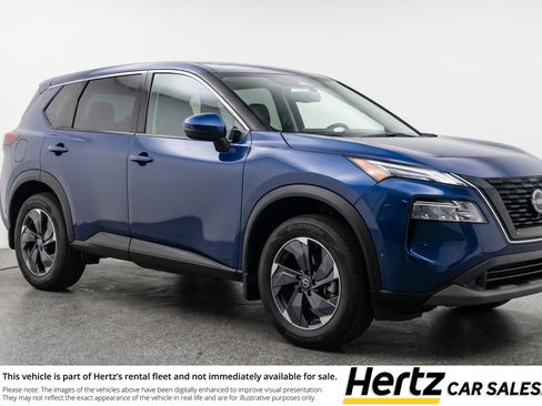 Used 2025 Nissan Rogue SV AWD/4WD image 1