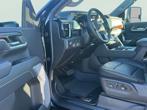 New 2026 GMC Sierra 2500 Denali w/ Max Trailering Package image 15