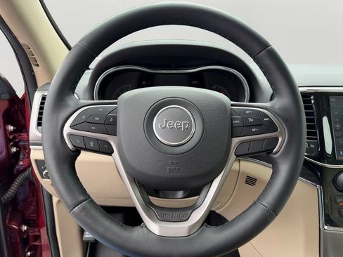 Used 2021 Jeep Grand Cherokee Limited AWD/4WD image 19