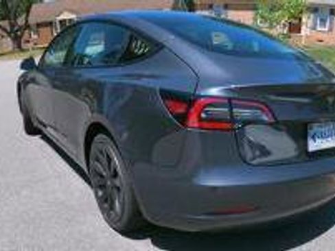 Used 2021 Tesla Model 3 Long Range AWD/4WD image 2