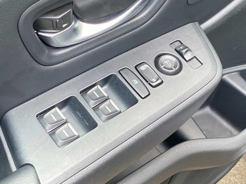 Used 2023 Honda Pilot EX-L image 14