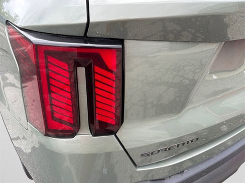 New 2025 Kia Sorento SX image 21