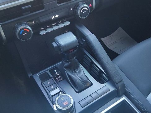 Used 2024 Toyota Tacoma TRD Sport image 15