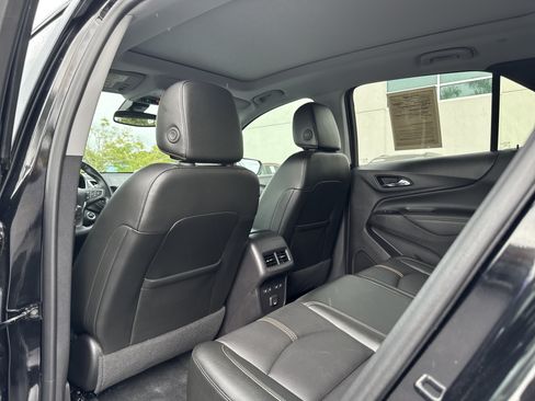 Used 2024 Chevrolet Equinox Premier FWD image 18