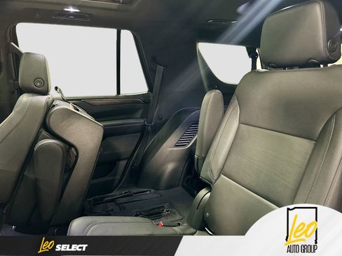 Used 2021 Chevrolet Tahoe Z71 w/ Z71 Off-Road Package image 25