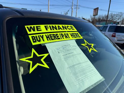 Used 2002 Ford Explorer XLT image 2