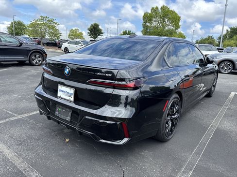 Used 2023 BMW i7 xDrive60 AWD/4WD image 23