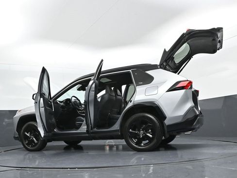 Certified 2021 Toyota RAV4 XSE w/ Carpet Mat Package (TMS) image 51