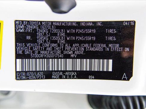 Used 2016 Toyota Highlander Limited Platinum image 30