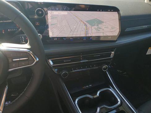 New 2026 Chevrolet Traverse LT w/ Midnight/Sport Edition image 24