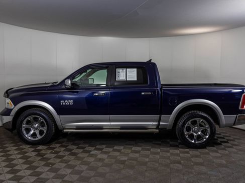 Used 2016 RAM 1500 Laramie w/ Convenience Group AWD/4WD image 24