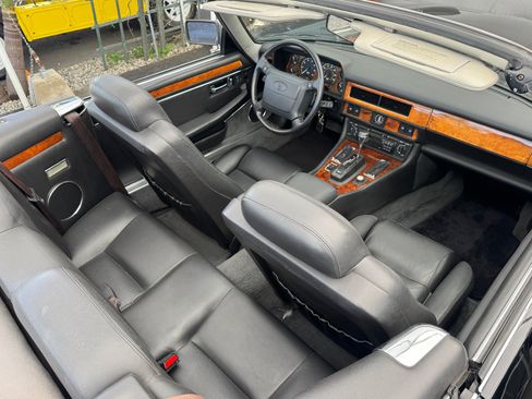 Used 1995 Jaguar XJS 4.0 Convertible RWD image 30