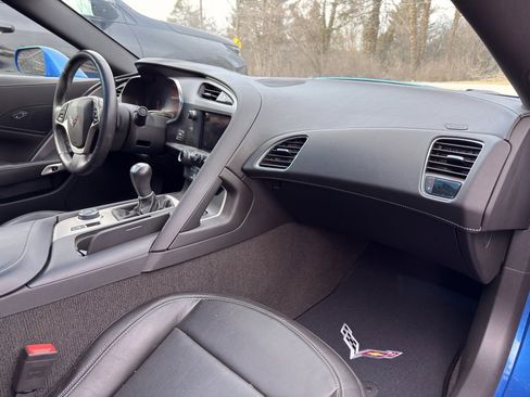 Used 2014 Chevrolet Corvette Stingray Coupe image 23