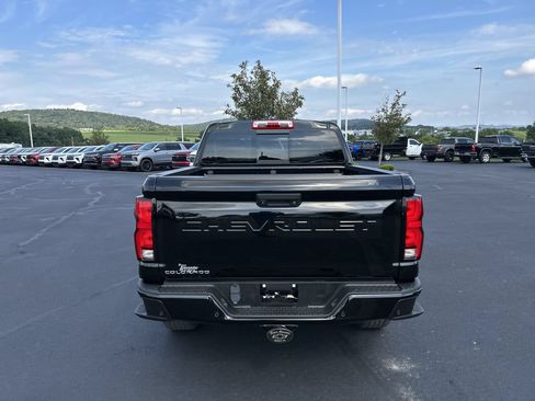 Used 2023 Chevrolet Colorado Z71 w/ Z71 Convenience Package 2 AWD/4WD image 6