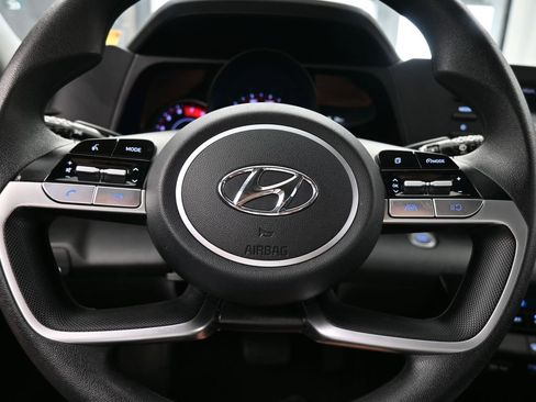 Used 2023 Hyundai Elantra SEL image 27