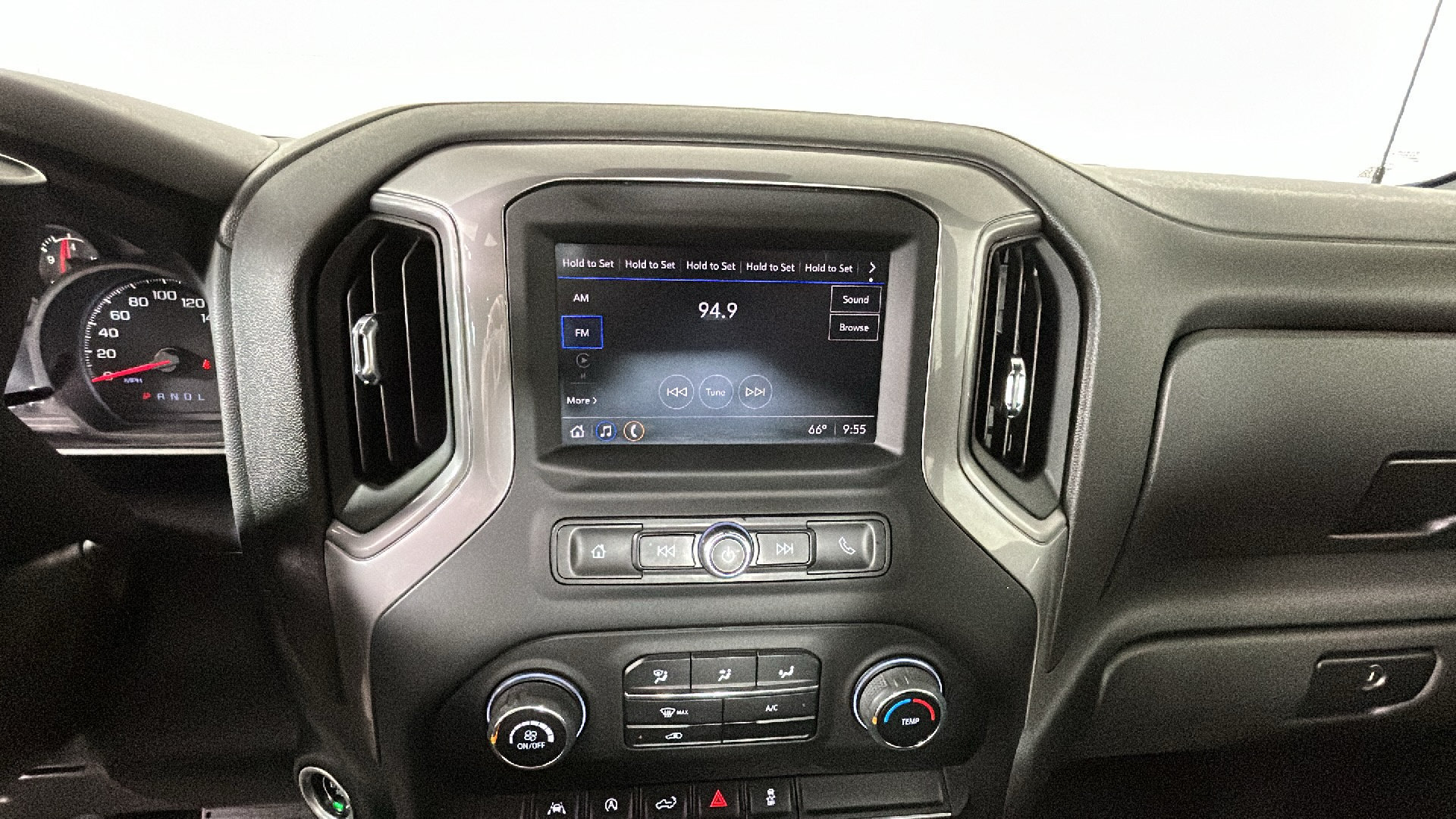 Used 2022 Chevrolet Silverado 1500 W/T w/ Trailering Package AWD/4WD image 27