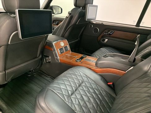 Used 2020 Land Rover Range Rover SV Autobiography Dynamic image 21