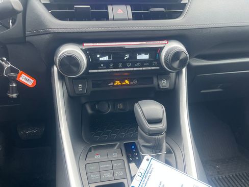 New 2025 Toyota RAV4 LE image 18