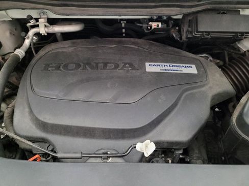 Used 2018 Honda Pilot Touring image 30