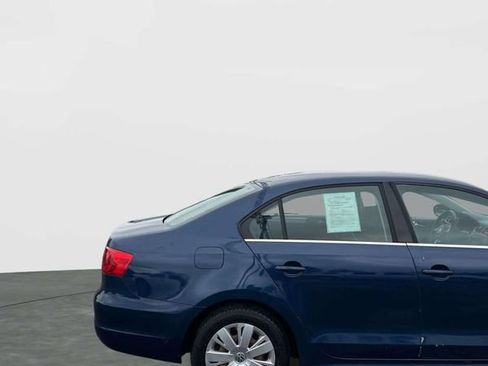 Used 2013 Volkswagen Jetta SE FWD image 26