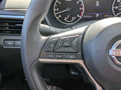 Used 2023 Nissan Altima 2.5 SV image 19