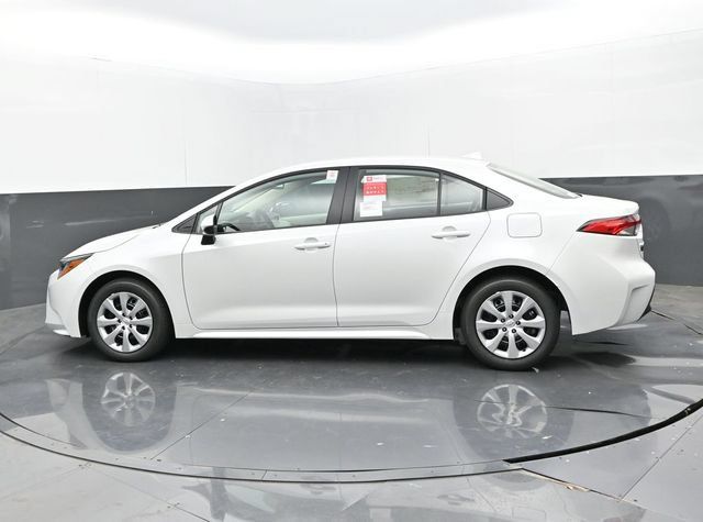Used 2025 Toyota Corolla LE FWD image 20