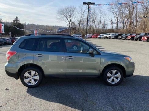 Used 2016 Subaru Forester 2.5i Premium image 8