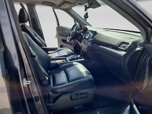 Used 2020 Honda Pilot Touring image 28