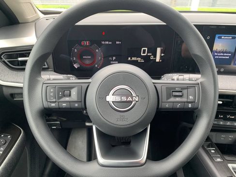 New 2026 Nissan Kicks SV FWD image 9