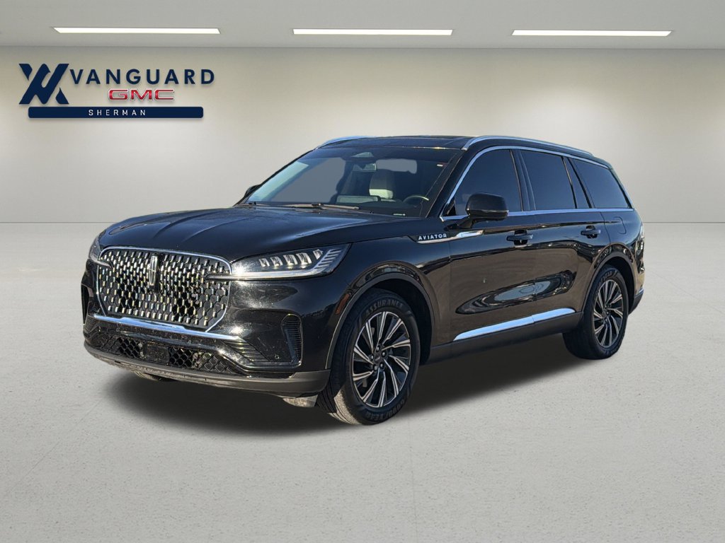 Used 2025 Lincoln Aviator 2WD image 3