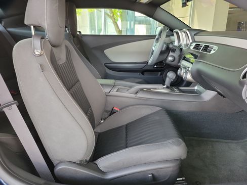 Used 2015 Chevrolet Camaro LS RWD image 21