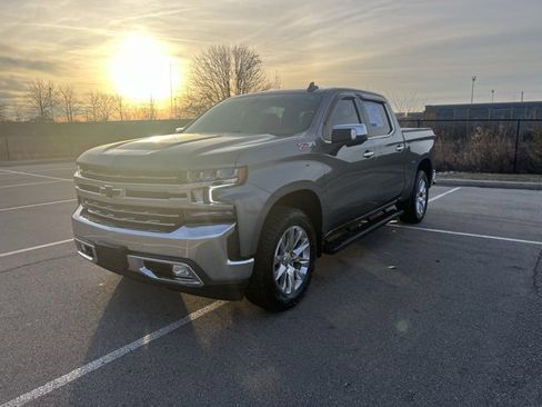 Used 2021 Chevrolet Silverado 1500 LTZ image 3