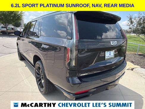 Used 2022 Cadillac Escalade ESV Sport Platinum w/ LPO, ONYX Package AWD/4WD image 14