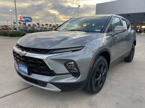 Used 2024 Chevrolet Blazer LT image 6