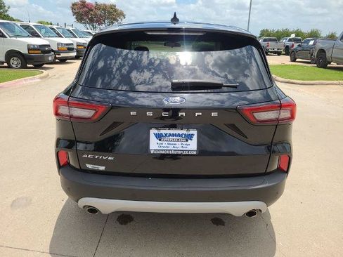 Certified 2024 Ford Escape Active w/ Cold Weather Package FWD image 4