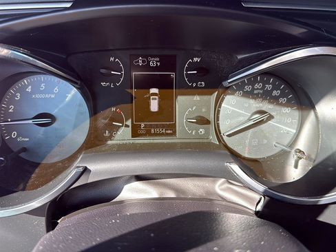 Used 2019 Toyota Sequoia Platinum image 3