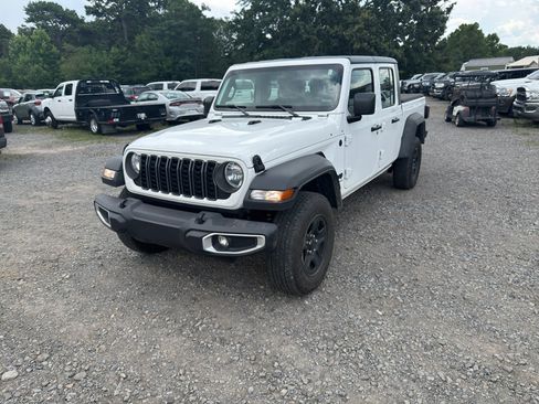 Used 2025 Jeep Gladiator Sport AWD/4WD image 1