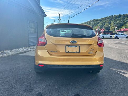 Used 2012 Ford Focus SE FWD image 4
