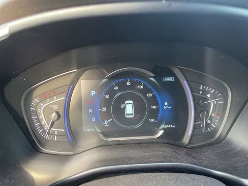 Used 2019 Hyundai Santa Fe SEL image 23