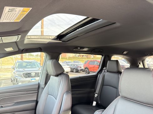 New 2026 Honda Odyssey Sport-L image 28