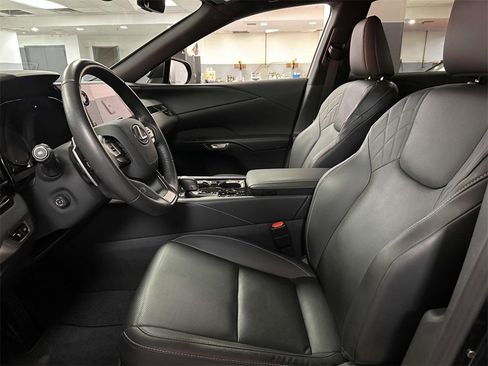 Used 2024 Lexus RX 350 FWD image 14