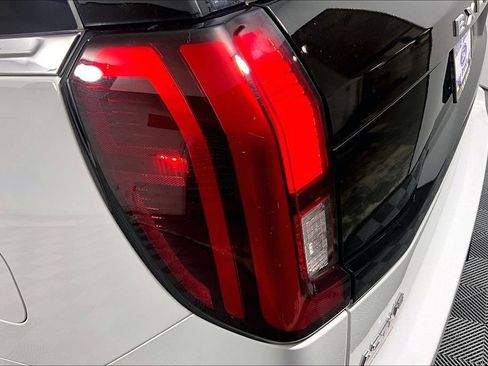 Used 2025 Ford Expedition Active AWD/4WD image 30