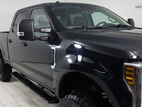 Used 2019 Ford F250 XLT image 38