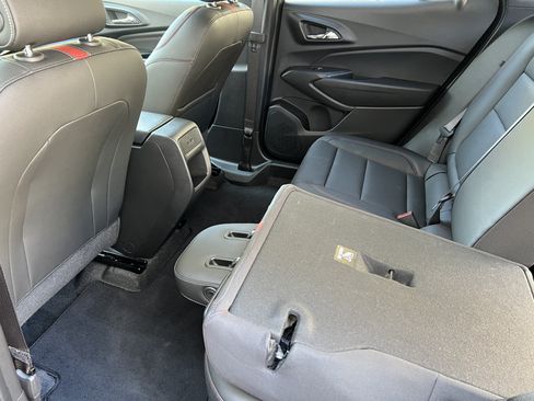 Used 2026 Chevrolet Trax RS FWD image 17