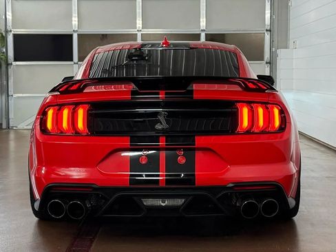 Used 2021 Ford Mustang Shelby GT500 w/ Technology Package RWD image 4