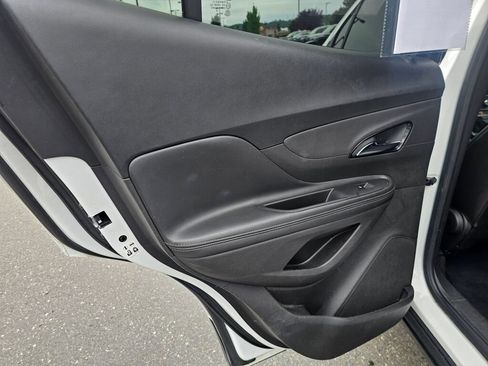 Used 2019 Buick Encore Preferred AWD/4WD image 19